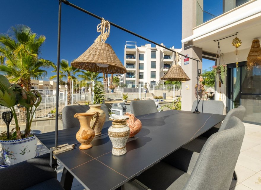 Resale - Apartment - Orihuela Costa - Villamartín