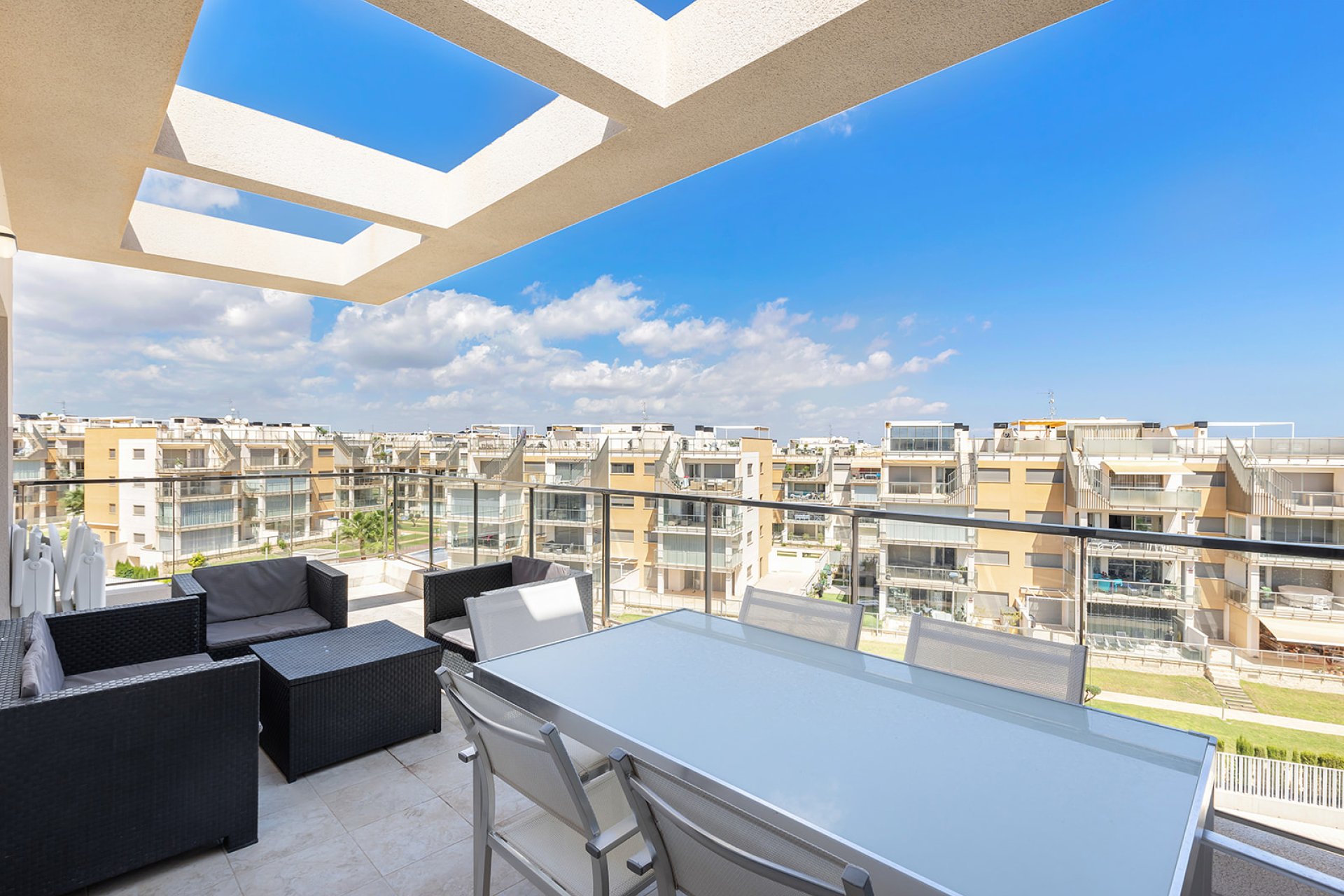 Resale - Apartment - Orihuela Costa - Villamartín