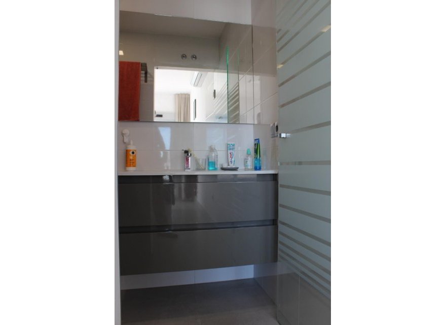 Resale - Apartment - Orihuela Costa - Villamartin