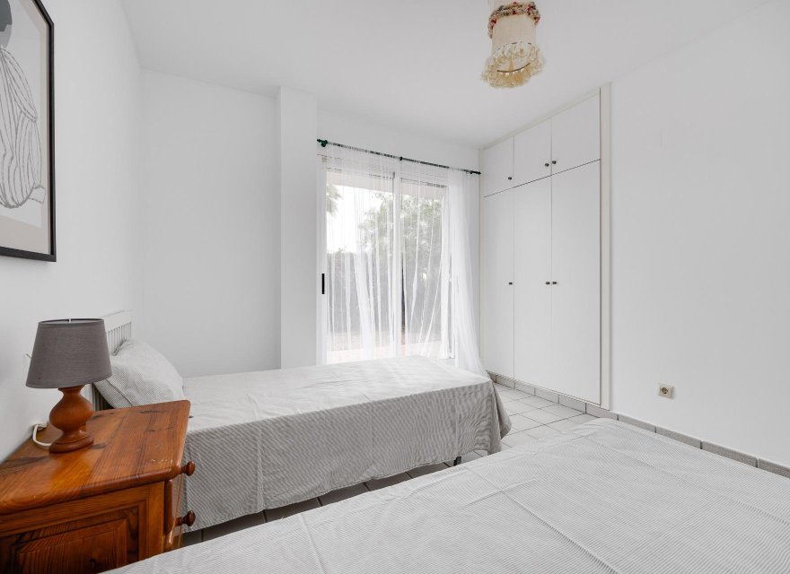 Resale - Apartment - Orihuela Costa