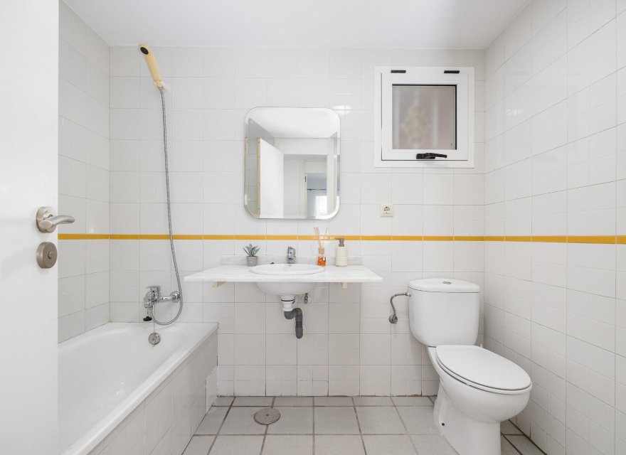 Resale - Apartment - Orihuela Costa