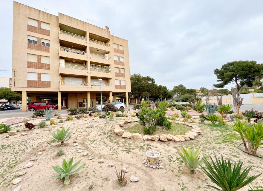 Resale - Apartment - Orihuela Costa