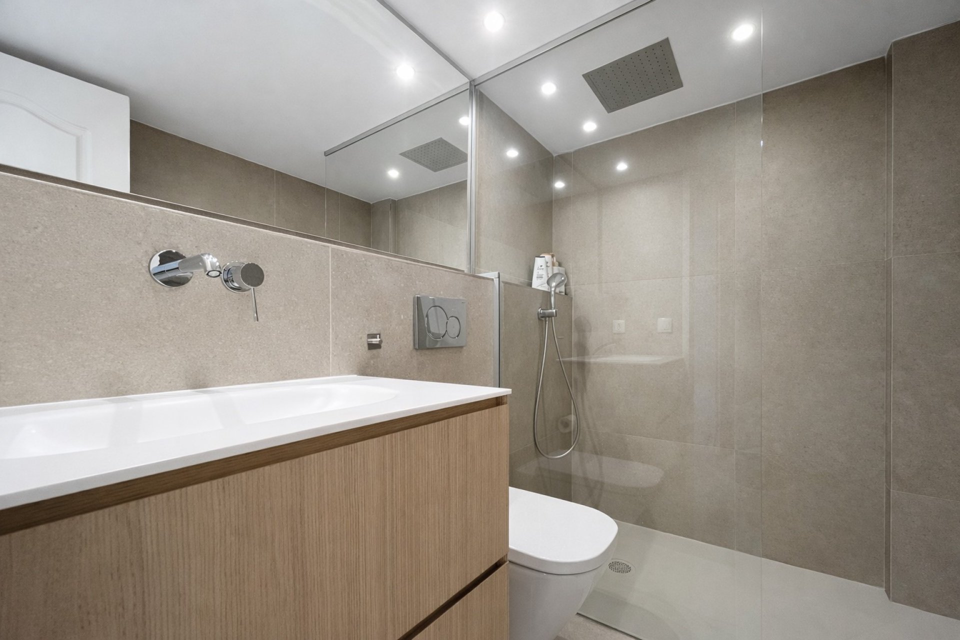 Resale - Apartment - Palma de Mallorca - Bonanova