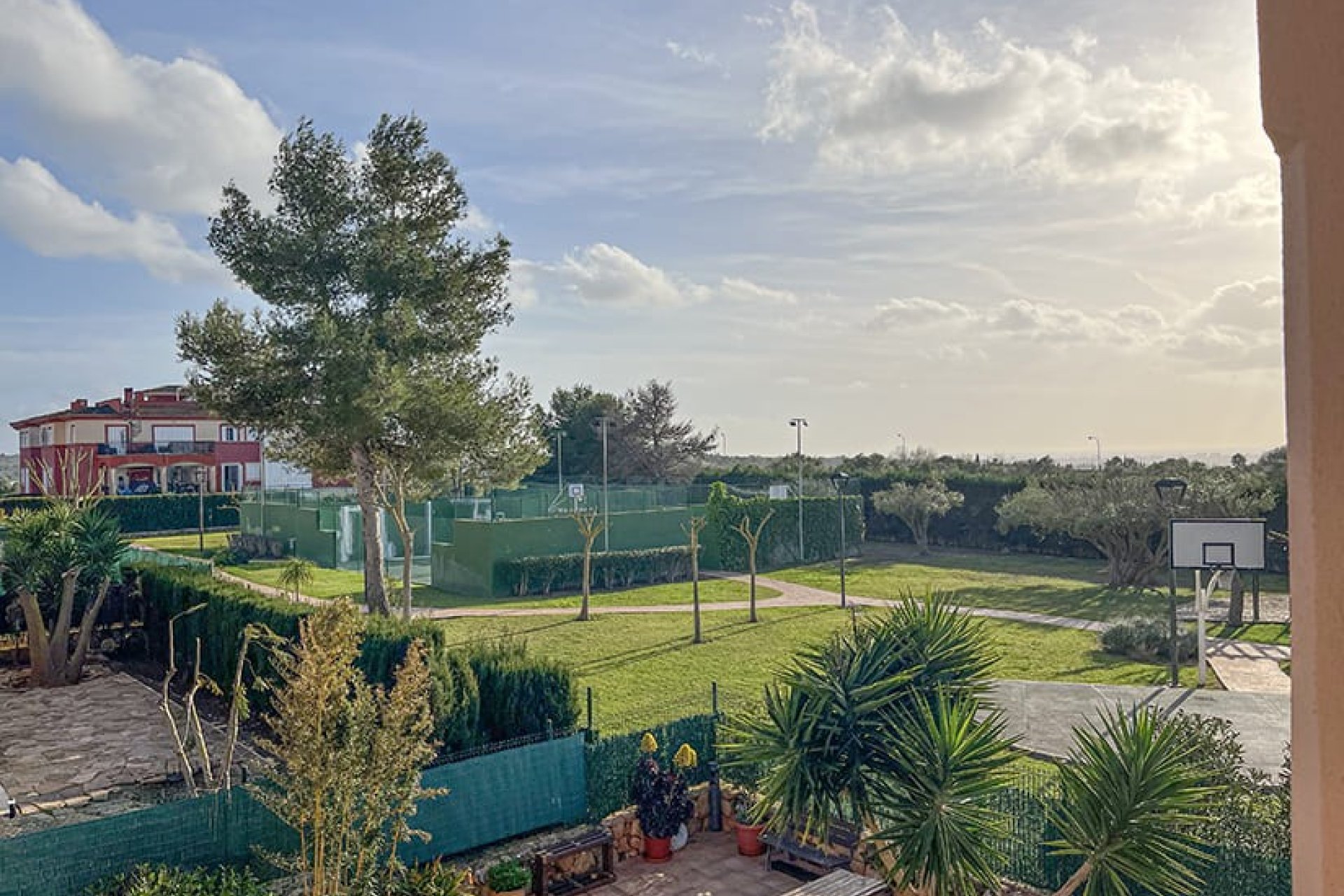 Resale - Apartment - Palma de Mallorca - Son Gual