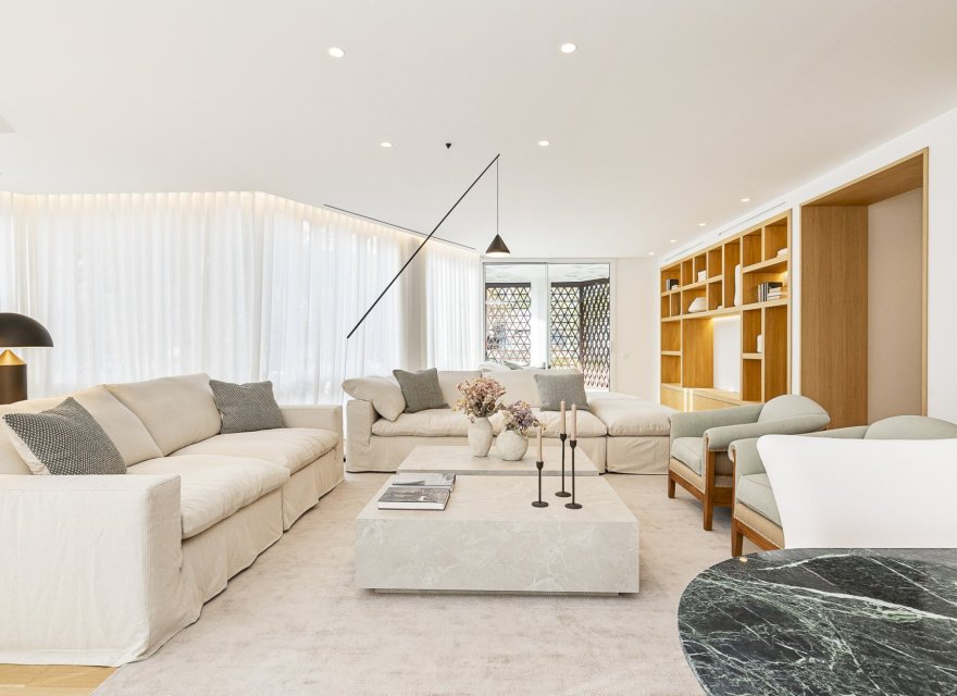 Resale - Apartment - Pedralbes