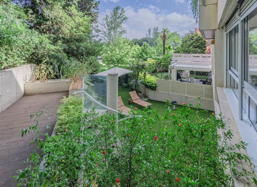 Resale - Apartment - Pedralbes