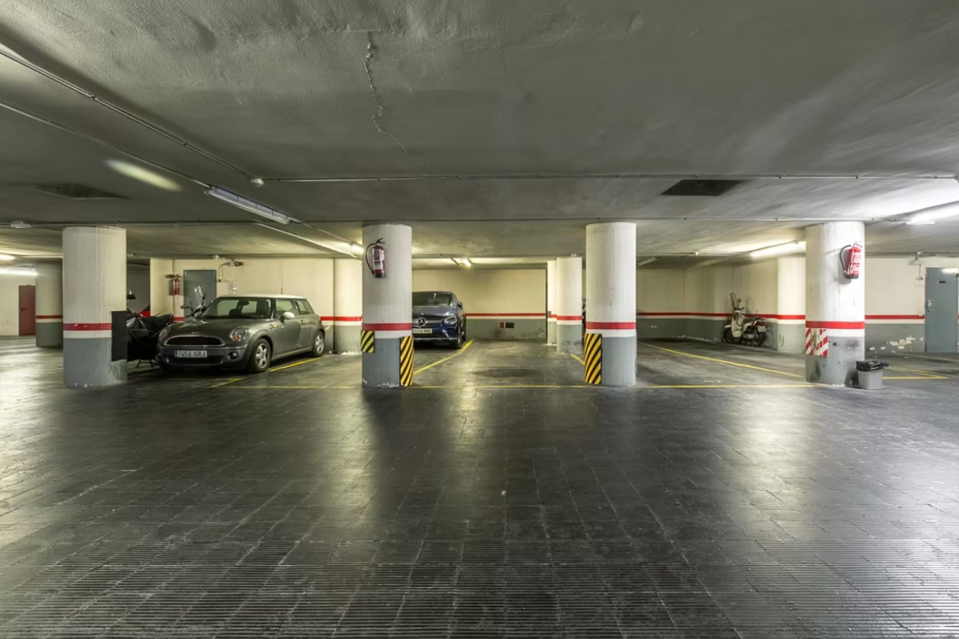 Resale - Apartment - Pedralbes