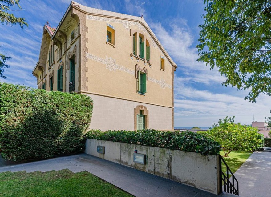 Resale - Apartment - Pedralbes