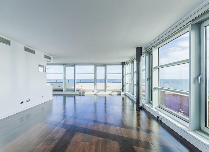 Resale - Apartment - Poble Nou