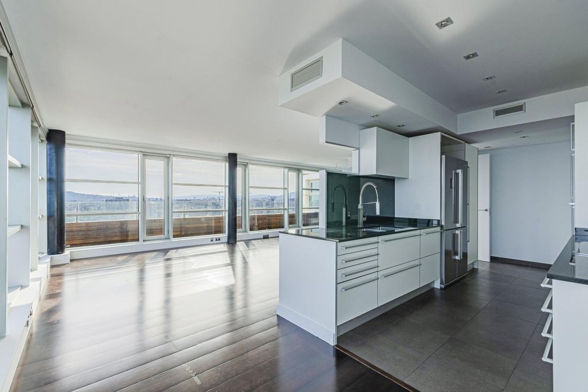 Resale - Apartment - Poble Nou