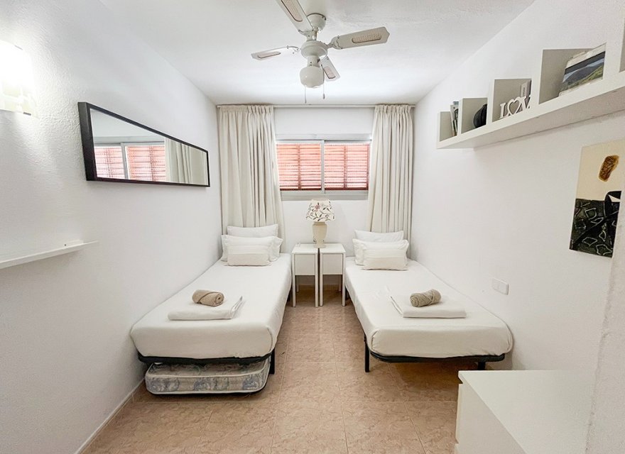 Resale - Apartment - Portals Nous