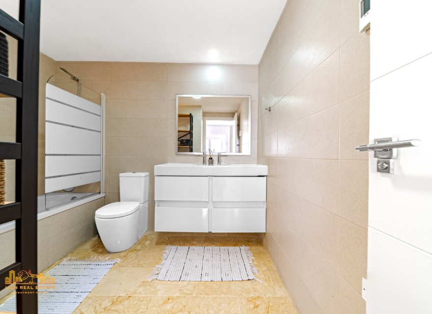 Resale - Apartment - Punta Prima