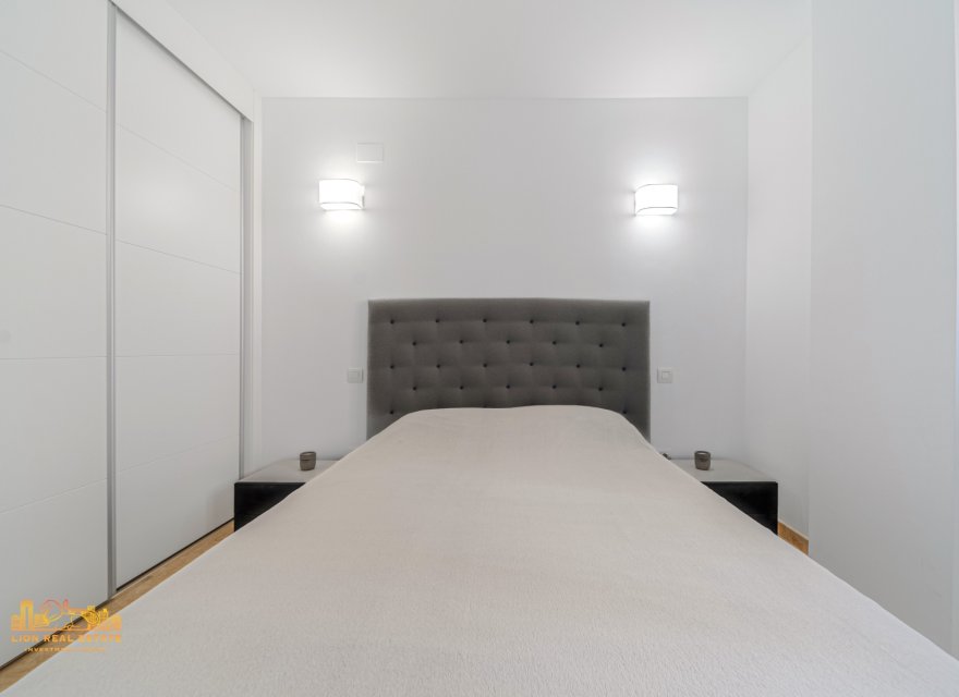 Resale - Apartment - Punta Prima