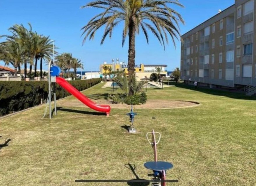 Resale - Apartment - Punta Prima