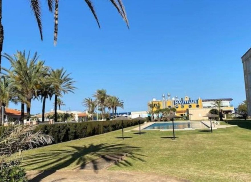 Resale - Apartment - Punta Prima