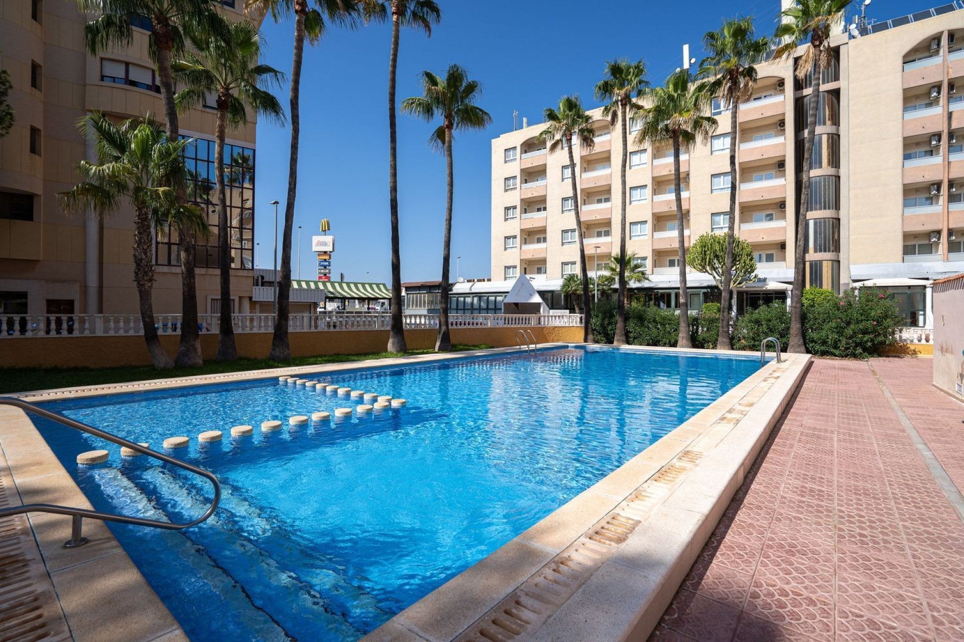 Resale - Apartment - Punta Prima