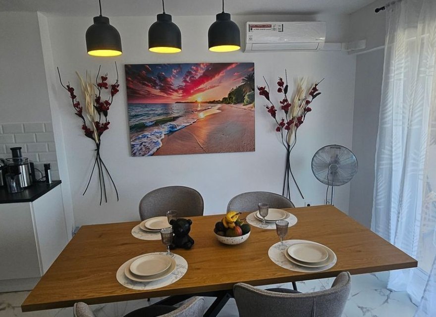 Resale - Apartment - Punta Prima