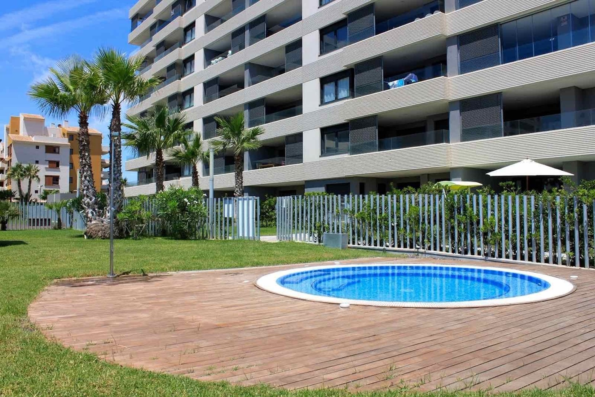 Resale - Apartment - Punta Prima