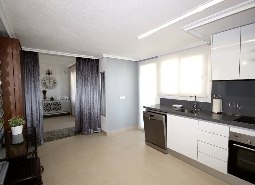 Resale - Apartment - Punta Prima