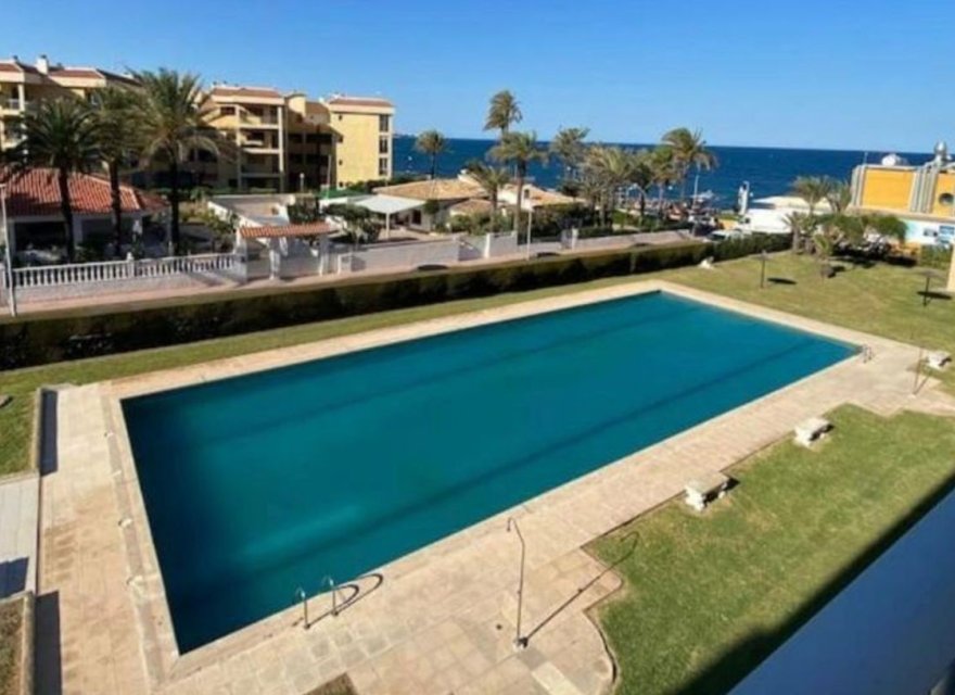 Resale - Apartment - Punta Prima