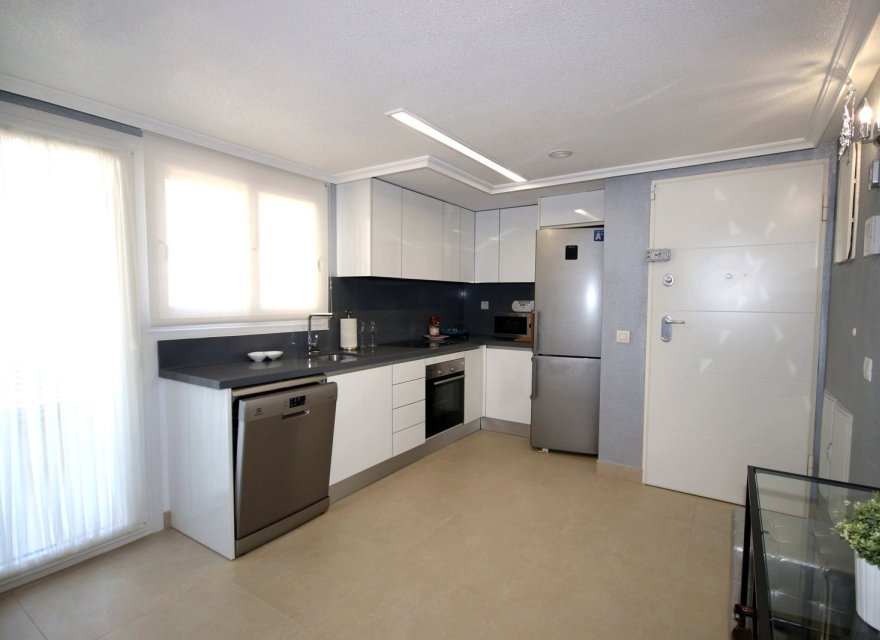 Resale - Apartment - Punta Prima