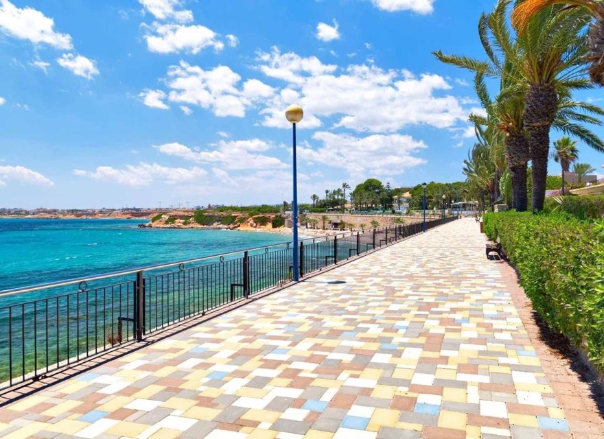 Resale - Apartment - Punta Prima