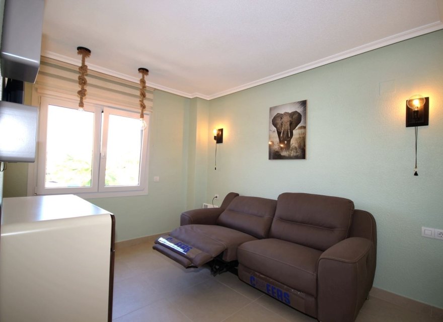 Resale - Apartment - Punta Prima