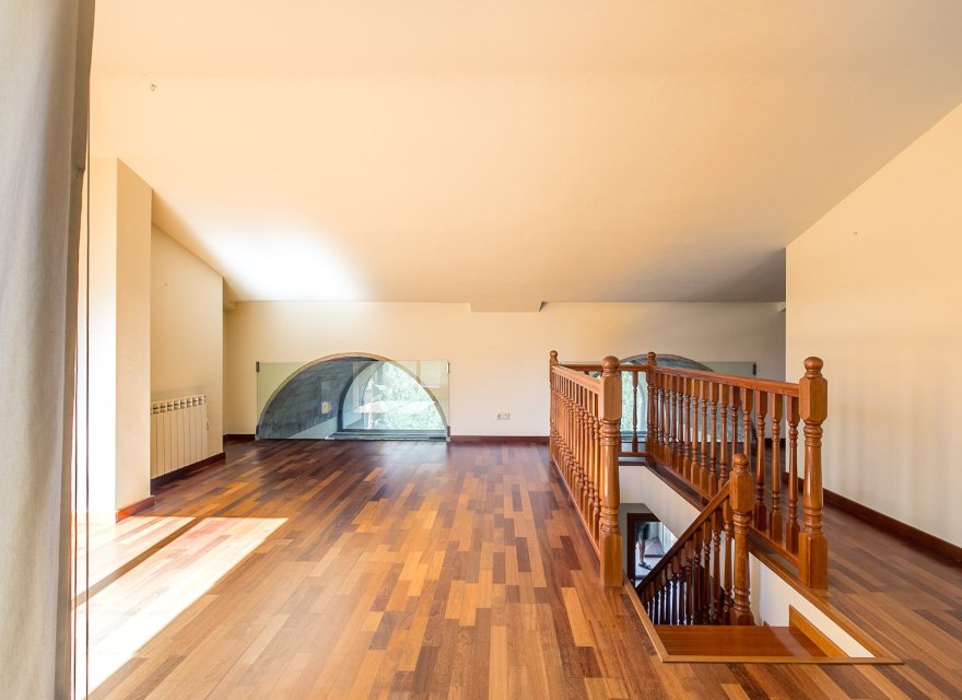 Resale - Apartment - Sant Cugat