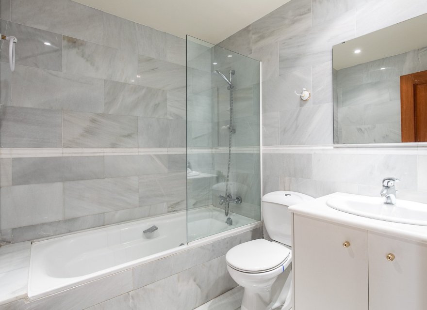 Resale - Apartment - Sant Cugat