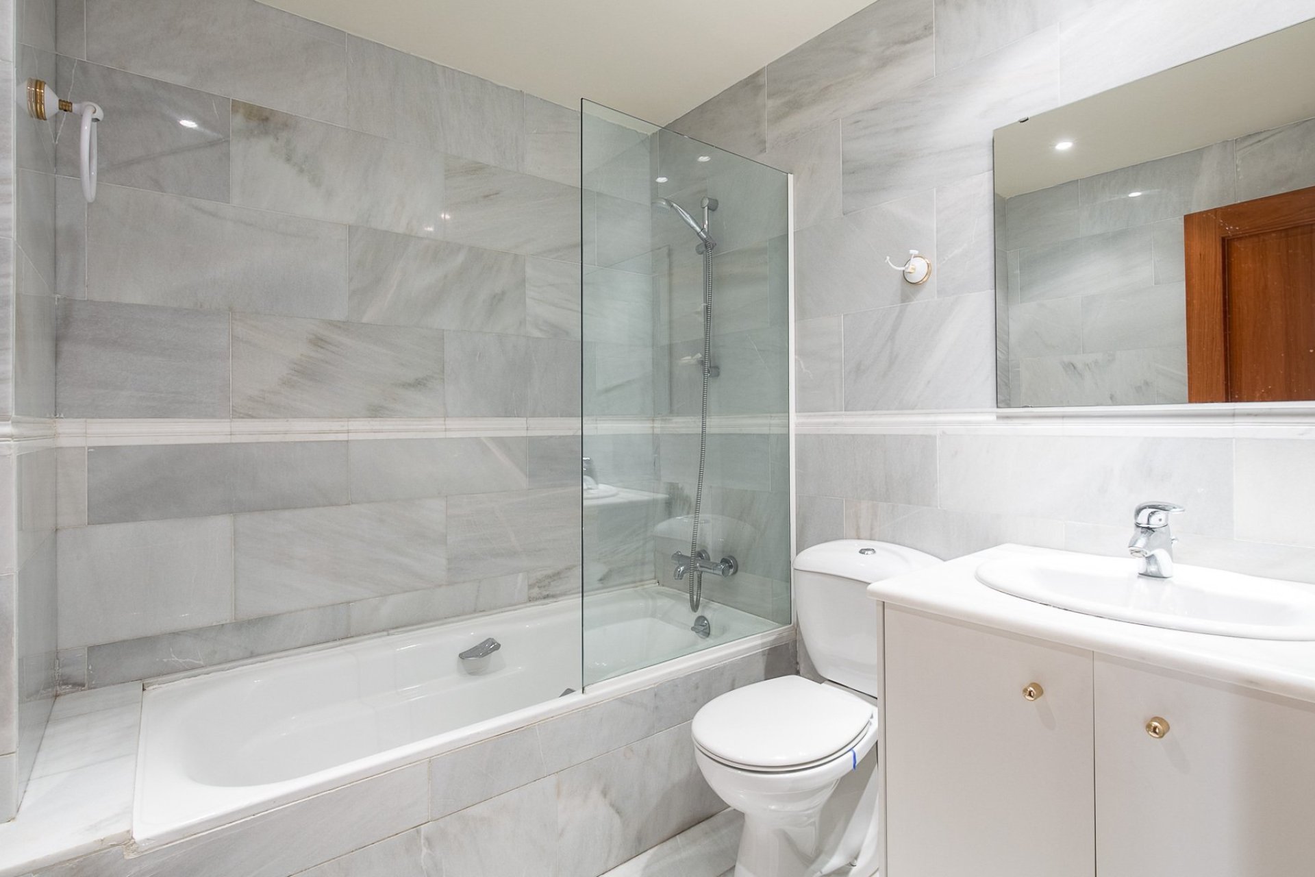 Resale - Apartment - Sant Cugat