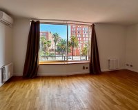 Resale - Apartment - Sant Marti