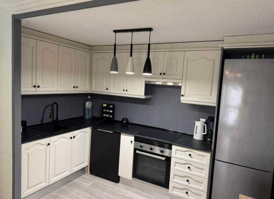 Resale - Apartment - Santa Pola - Centro