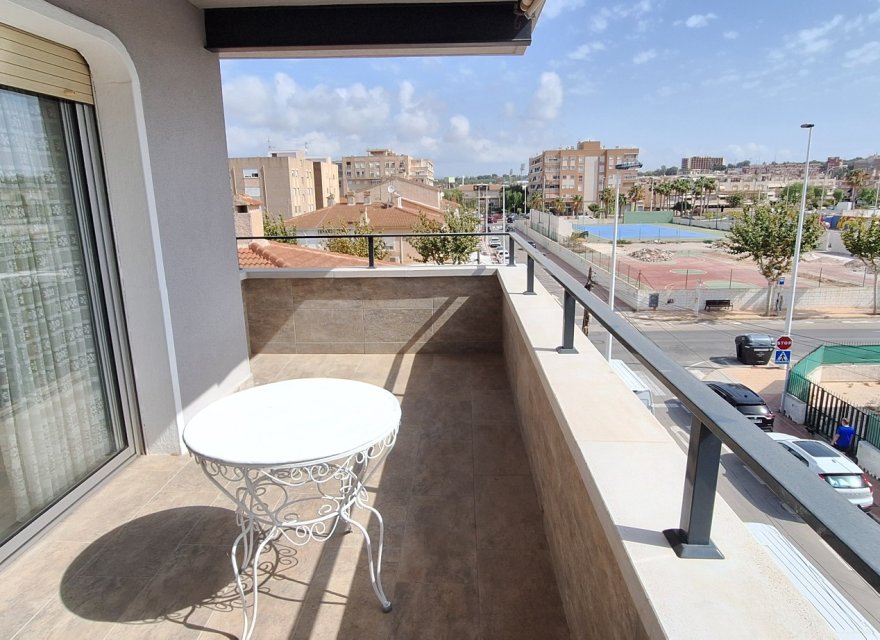 Resale - Apartment - Santa Pola - Gran Playa