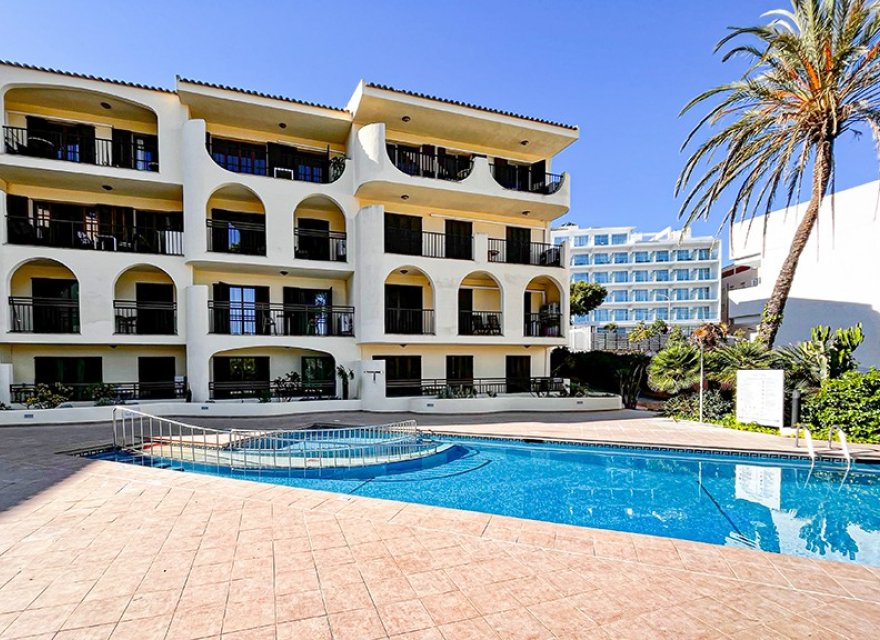 Resale - Apartment - Santa Ponsa