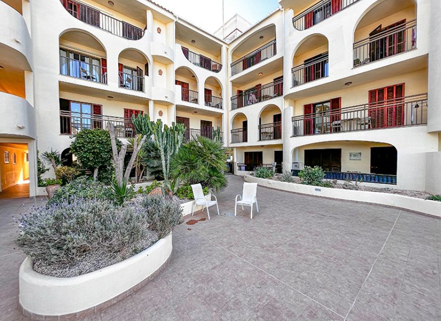 Resale - Apartment - Santa Ponsa