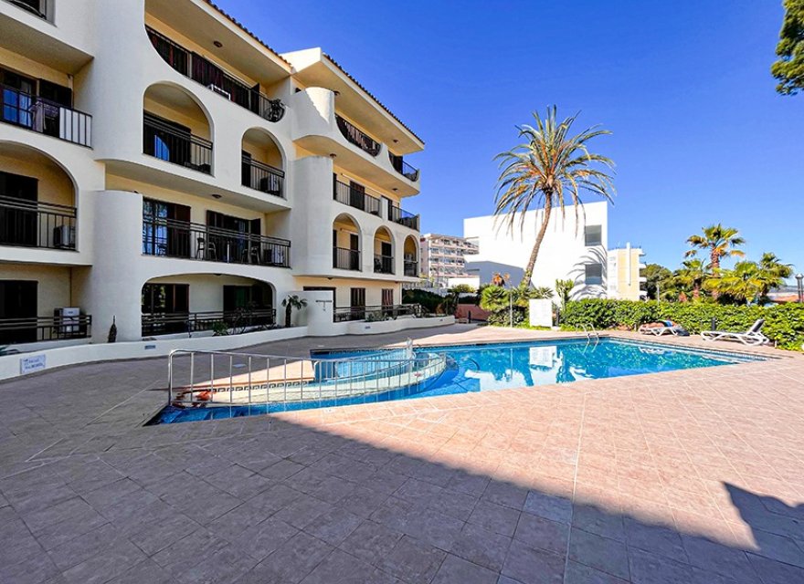 Resale - Apartment - Santa Ponsa