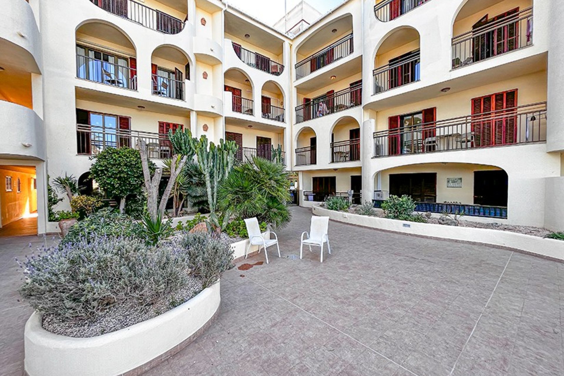Resale - Apartment - Santa Ponsa