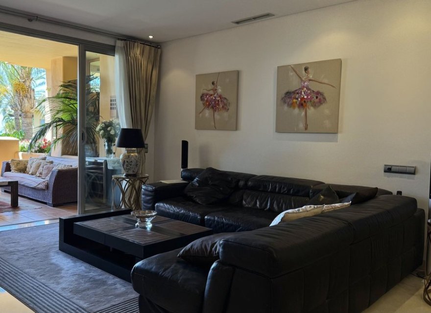 Resale - Apartment - Sierra Blanca - Costa del Sol
