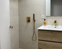 Resale - Apartment - Torrevieja - Acequion