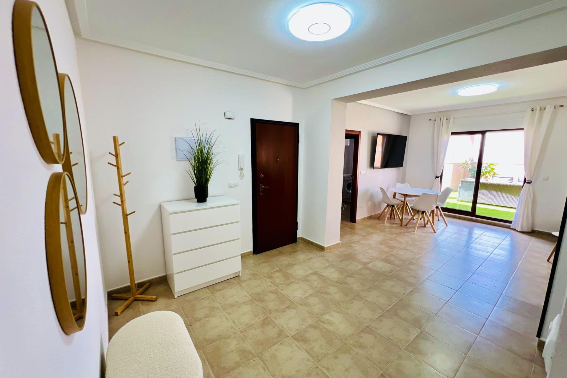 Resale - Apartment - Torrevieja - Aguas Nuevas
