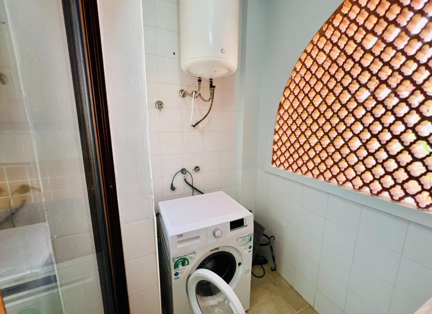 Resale - Apartment - Torrevieja - Aguas Nuevas