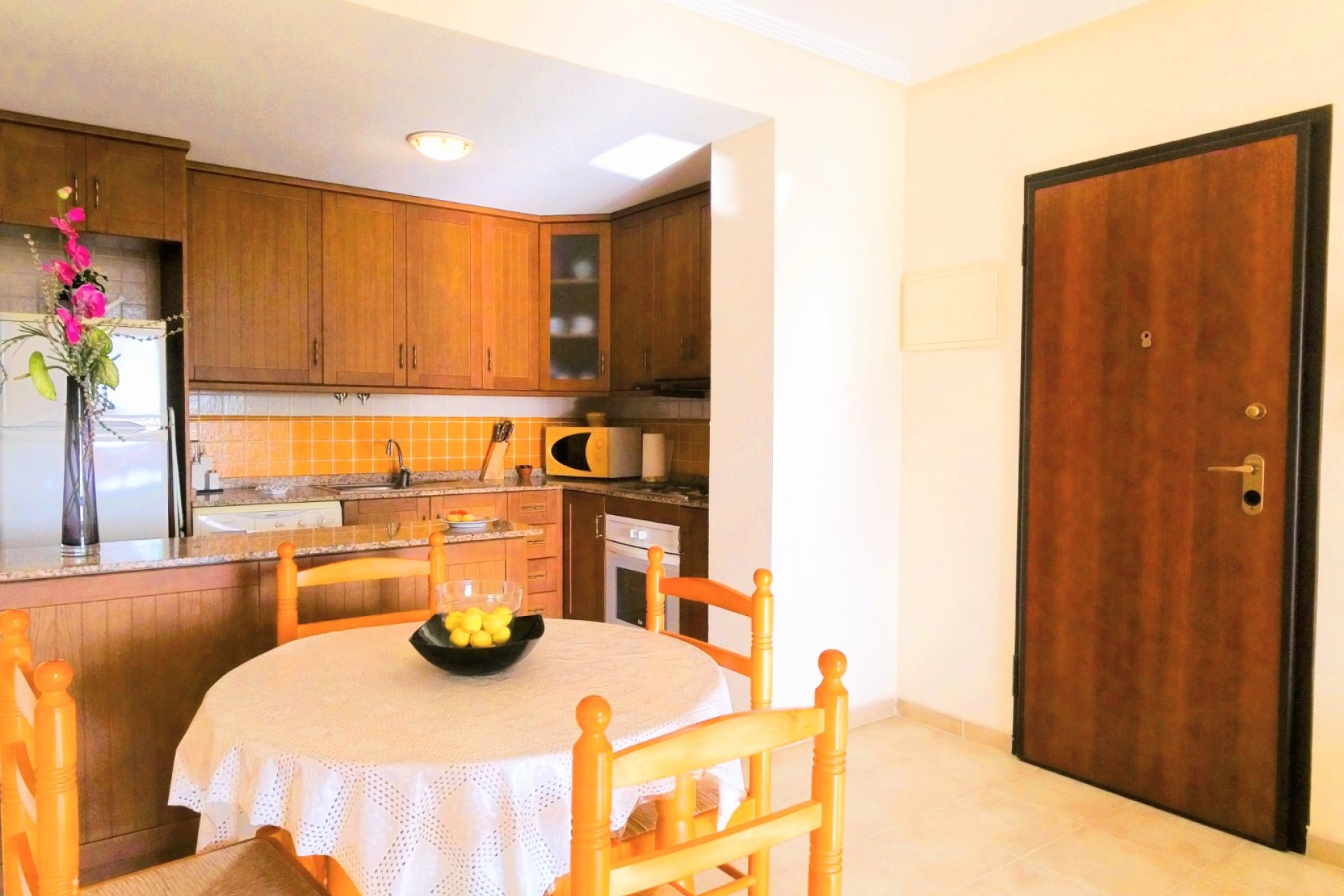 Resale - Apartment - Torrevieja - Aguas Nuevas