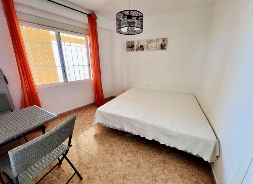 Resale - Apartment - Torrevieja - Aldea del mar