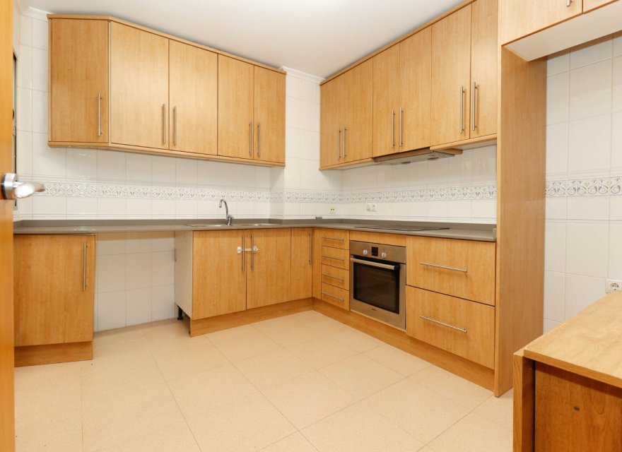 Resale - Apartment - Torrevieja - Center