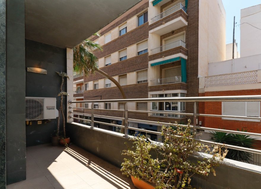 Resale - Apartment - Torrevieja - Center