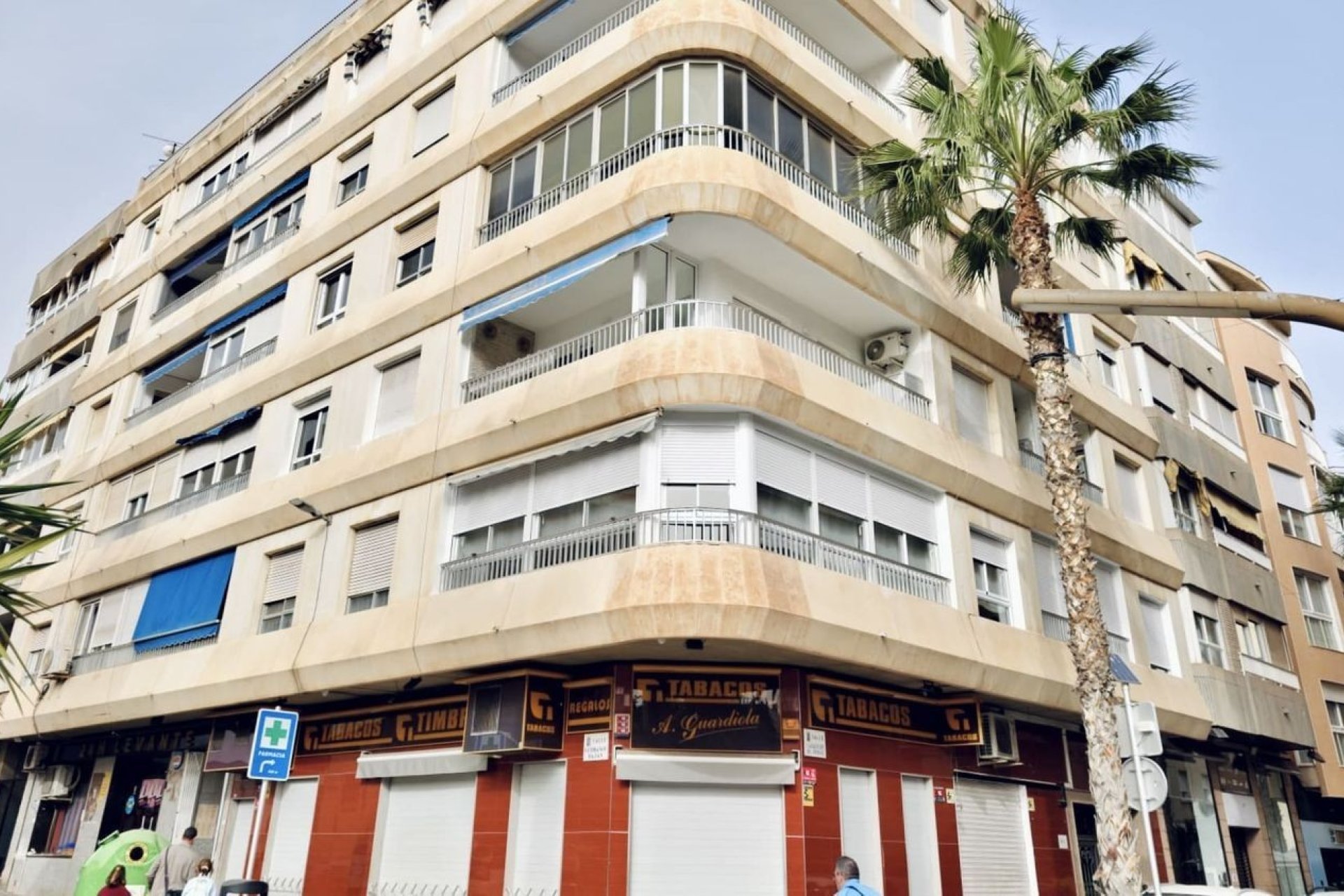 Resale - Apartment - Torrevieja - Centro - Muelle Pesquero