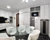 Resale - Apartment - Torrevieja - Centro - Muelle Pesquero