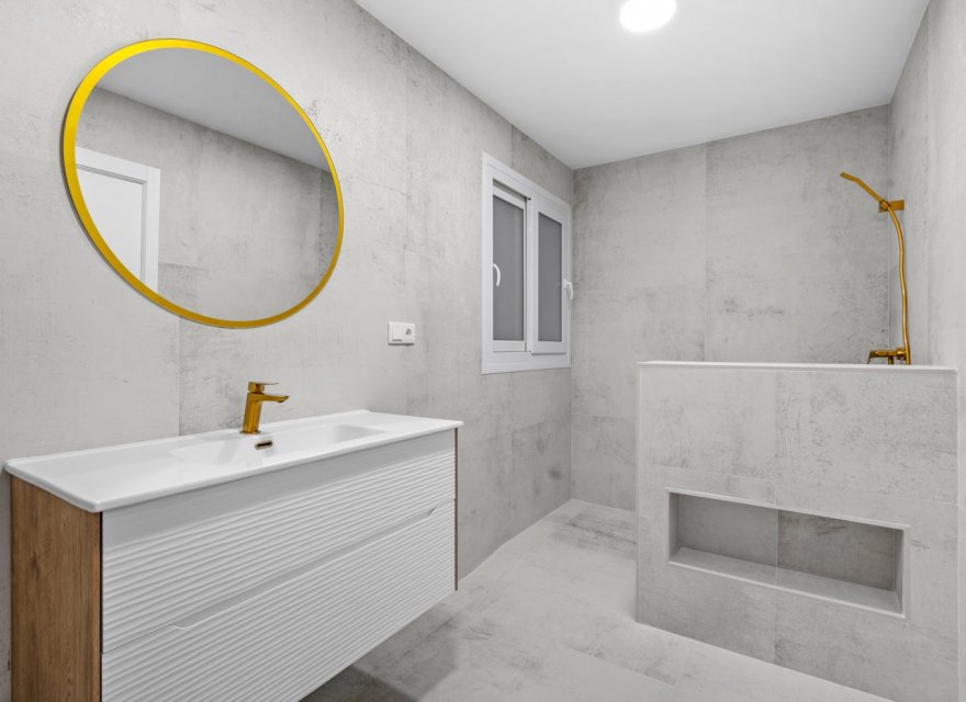 Resale - Apartment - Torrevieja - El Acequión - Los Náufragos