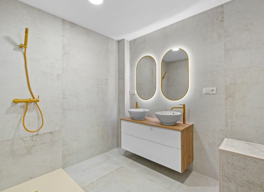 Resale - Apartment - Torrevieja - El Acequión - Los Náufragos