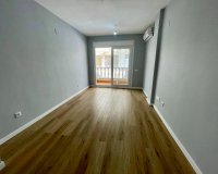 Resale - Apartment - Torrevieja - La Mata pueblo